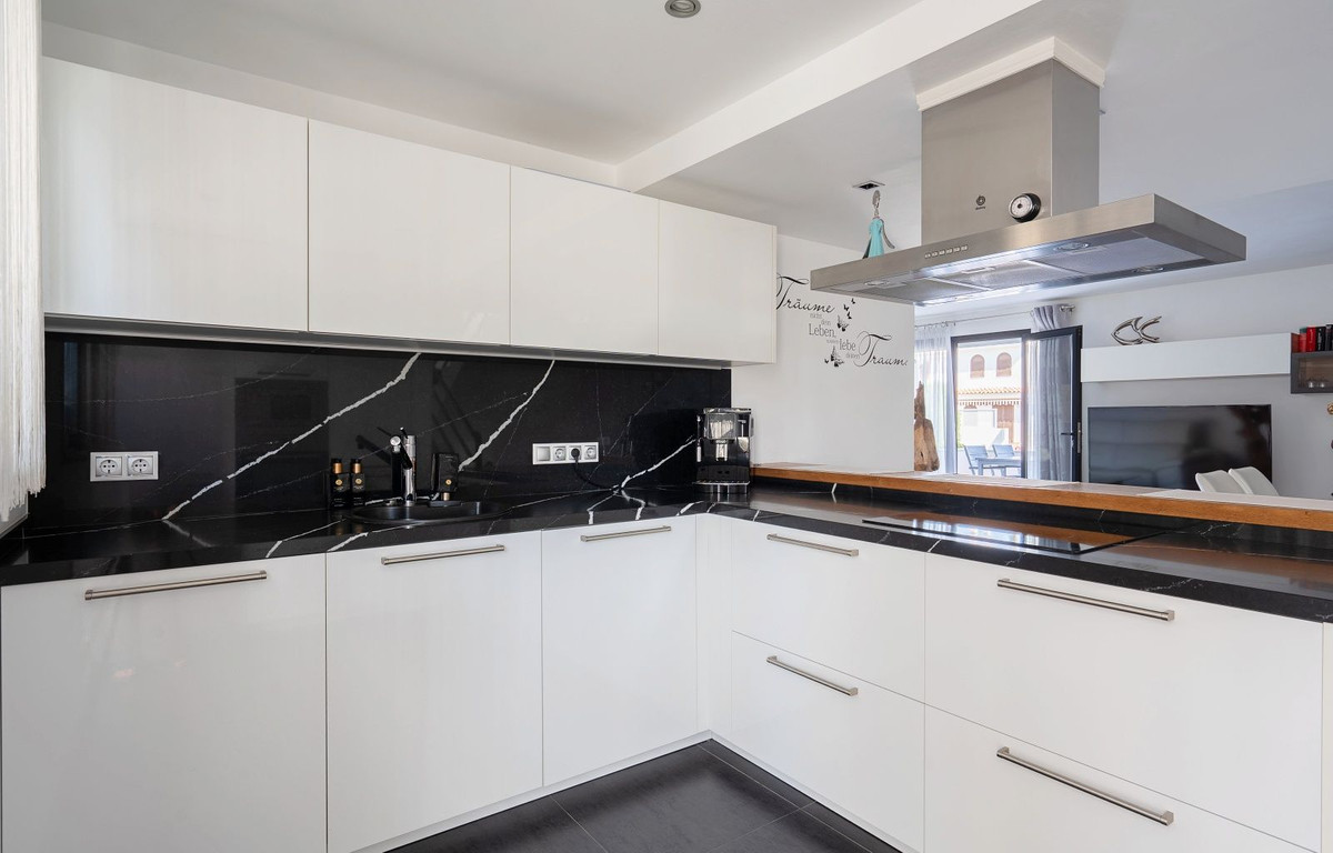 3 bedroom Townhouses for sale in Atalaya – R5196895 3 bedroom Townhouses for sale in Atalaya – R5196895