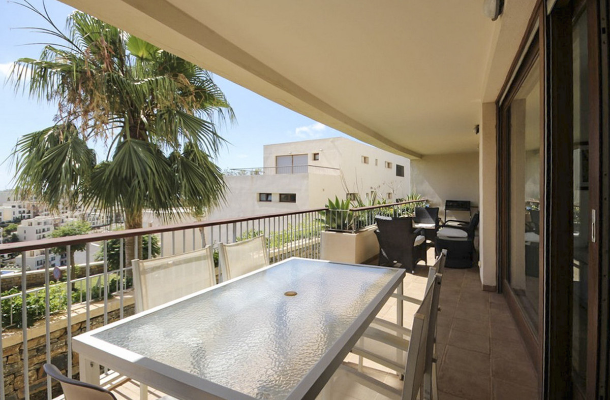 Apartamentos de 3 dormitorios en venta en Marbella – R5222647
