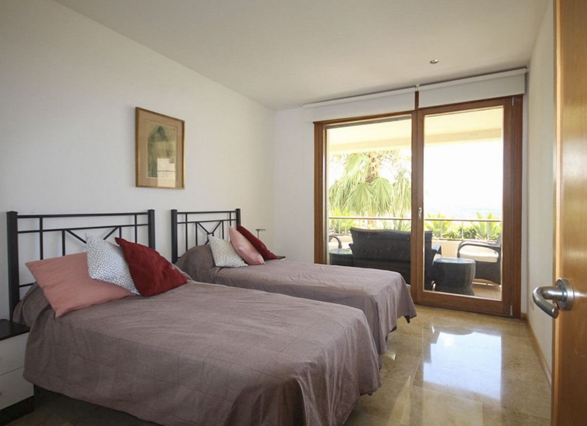 Apartamentos de 3 dormitorios en venta en Marbella – R5222647