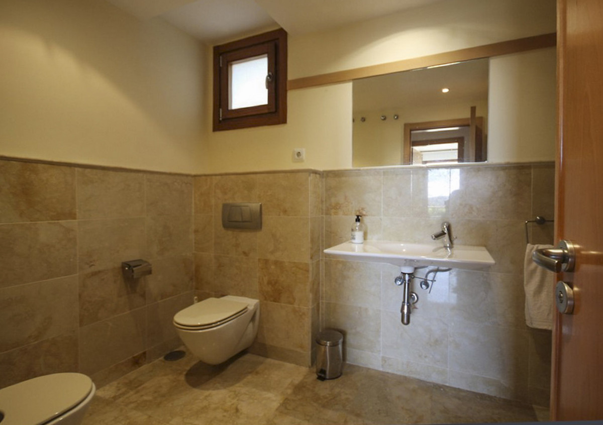 Apartamentos de 3 dormitorios en venta en Marbella – R5222647