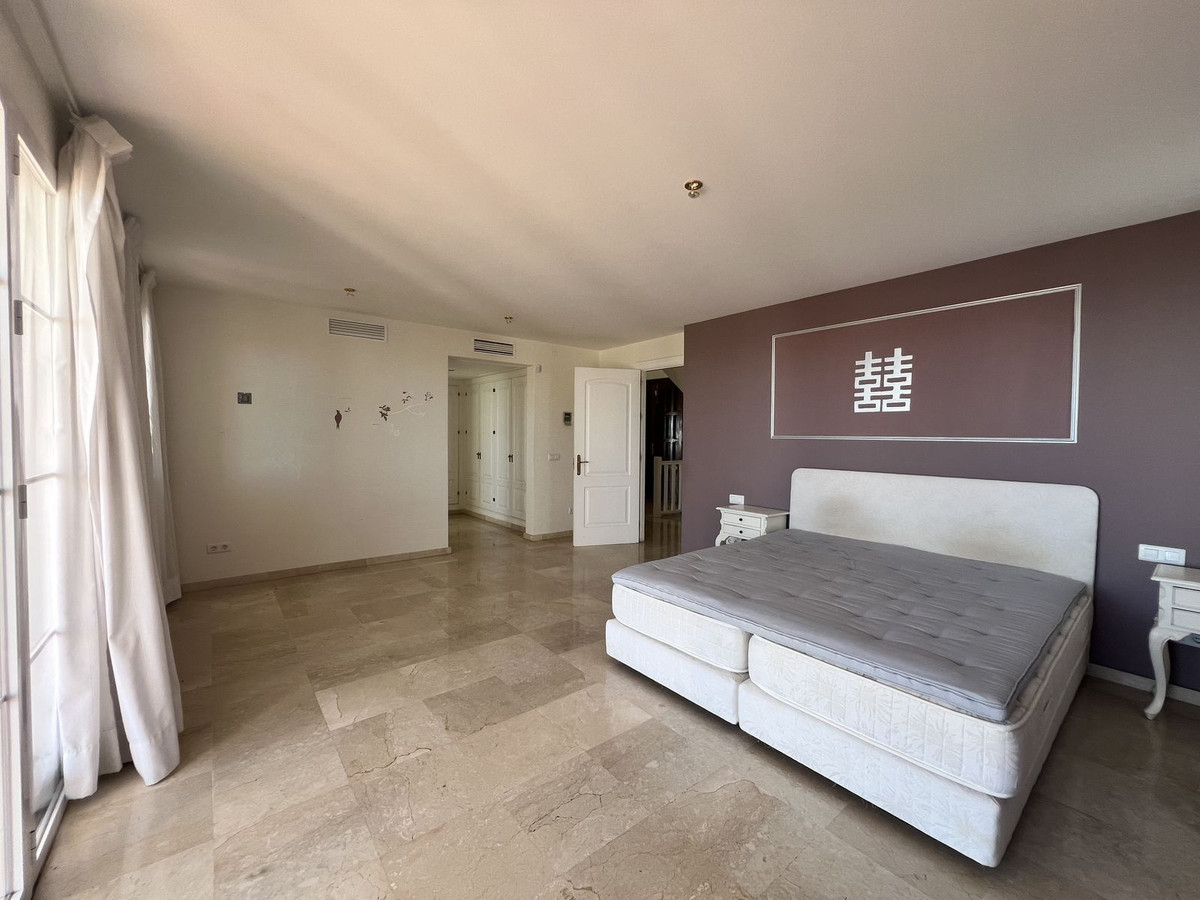 5 bedroom Villas for sale in La Quinta – R5216302 5 bedroom Villas for sale in La Quinta – R5216302