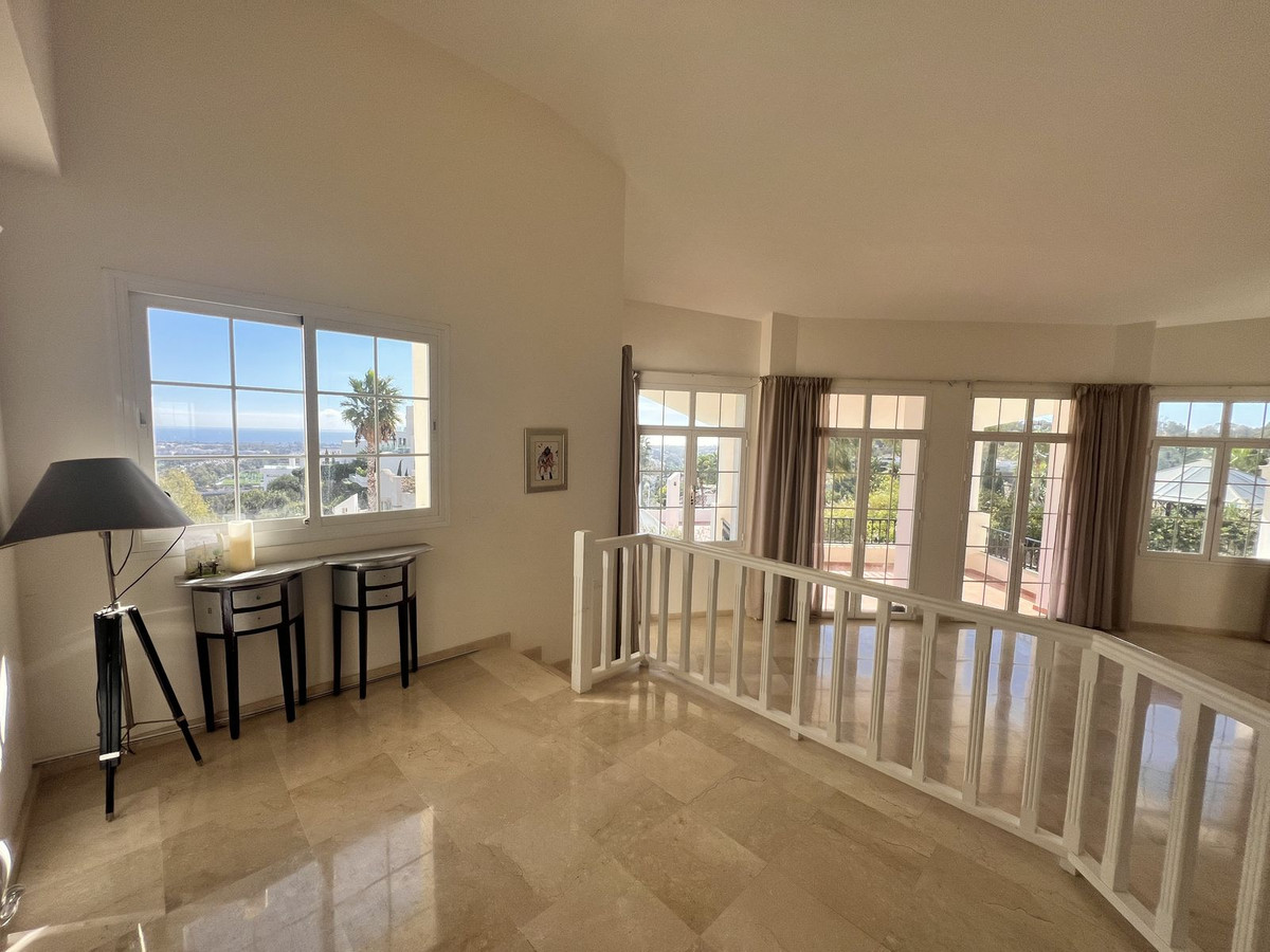 5 bedroom Villas for sale in La Quinta – R5216302 5 bedroom Villas for sale in La Quinta – R5216302