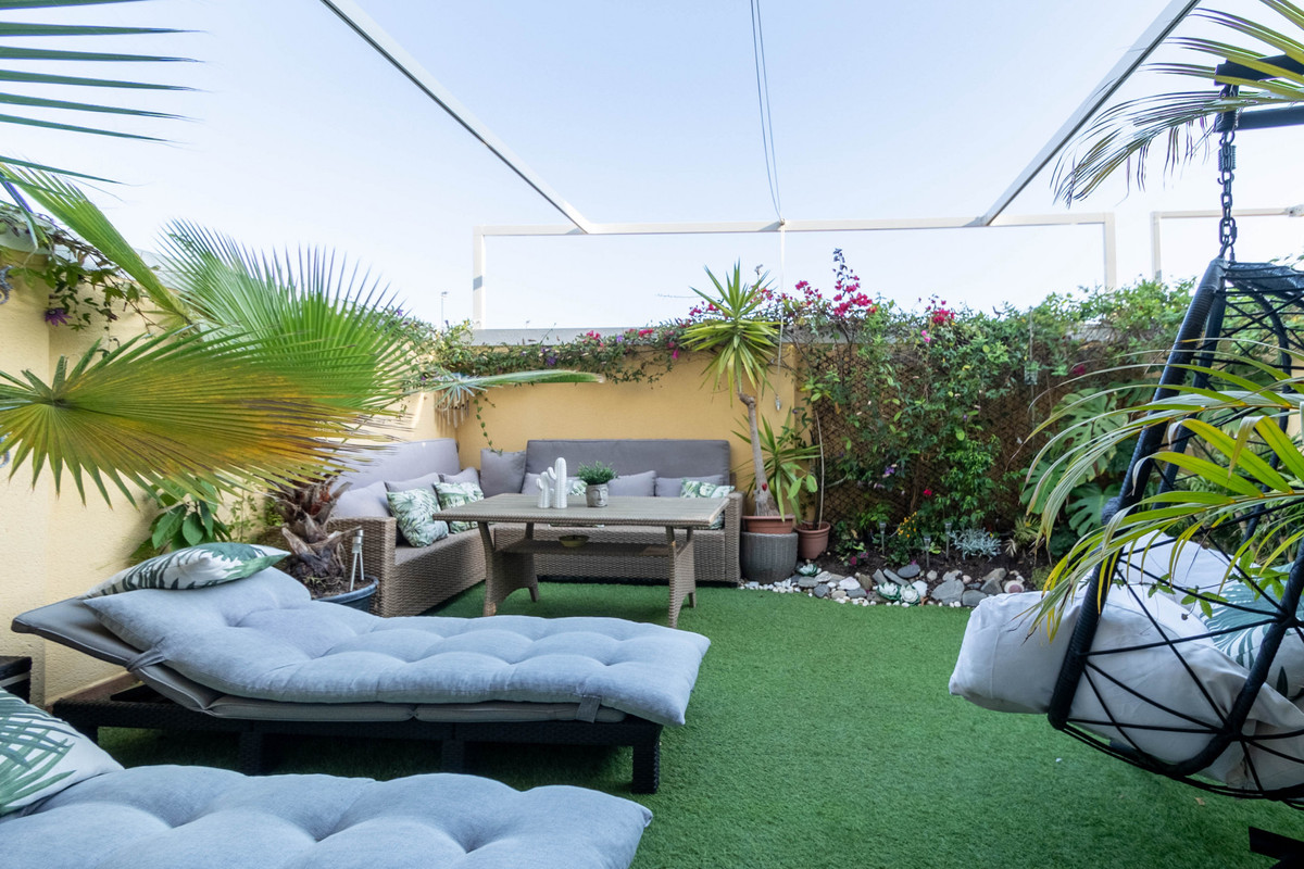 Adosados de 4 dormitorios en venta en Mijas – R5226796