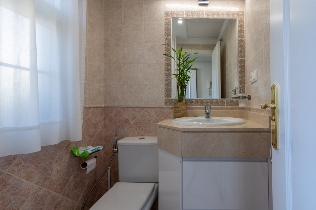 Adosados de 4 dormitorios en venta en Mijas – R5226796