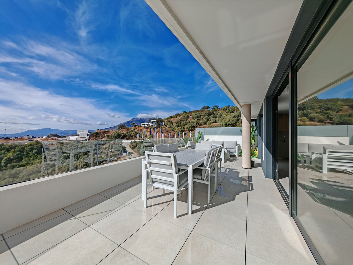 3 bedroom Apartments for sale in Altos de los Monteros – R5220286