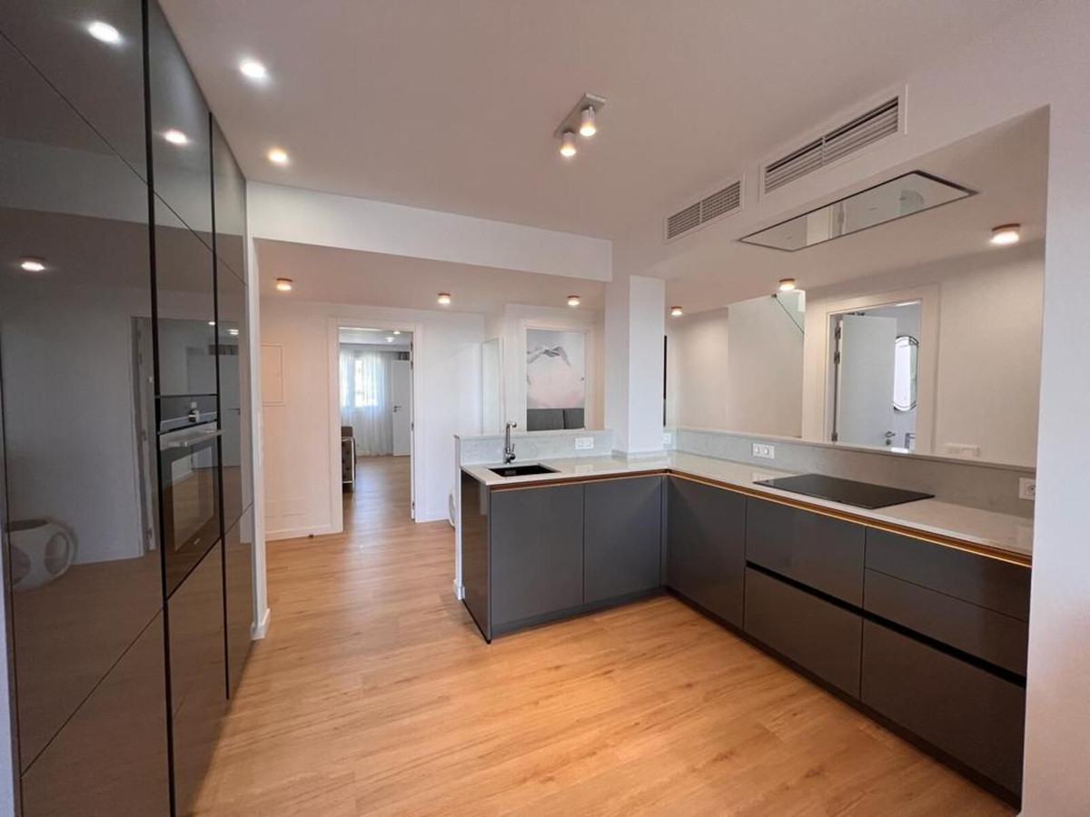 Apartamentos de 3 dormitorios en venta en Nueva Milla de Oro – R4428853