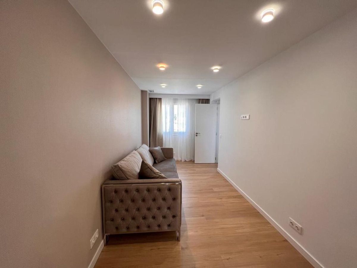 Apartamentos de 3 dormitorios en venta en Nueva Milla de Oro – R4428853