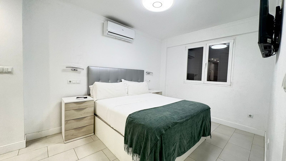 1 bedroom Apartments for sale in Marbella – R5185204