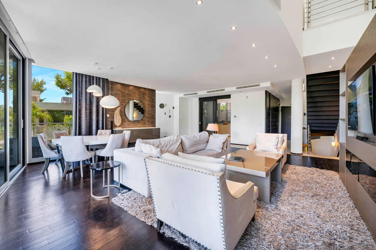 2 bedroom Townhouses for sale in Milla de Oro – R5216734