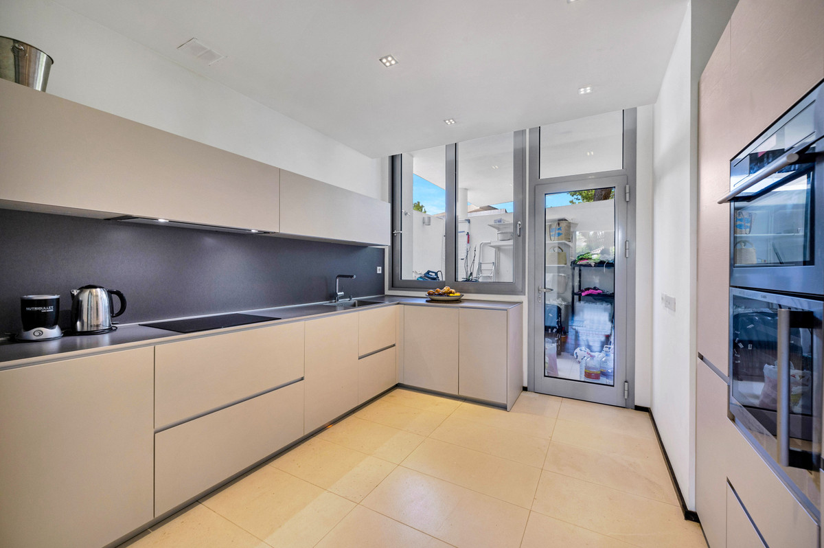 2 bedroom Townhouses for sale in Milla de Oro – R5216734