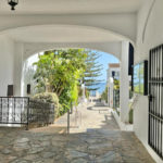 Apartamentos de 4 dormitorios en venta en Calahonda – R5191963