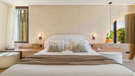 5 bedroom Villas for sale in Milla de Oro – R5210266