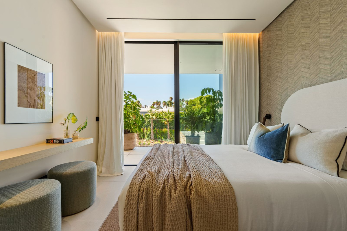 5 bedroom Villas for sale in Milla de Oro – R5210266 5 bedroom Villas for sale in Milla de Oro – R5210266