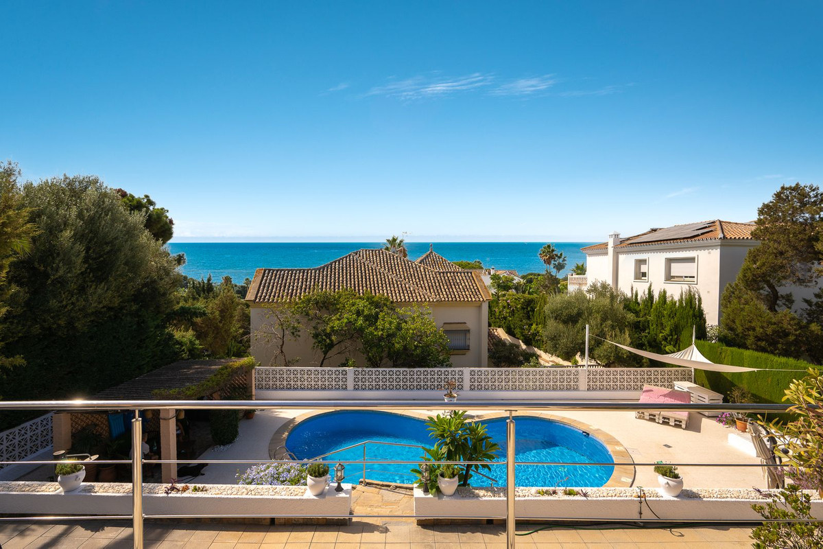 3 bedroom Villas for sale in Marbesa – R5164768