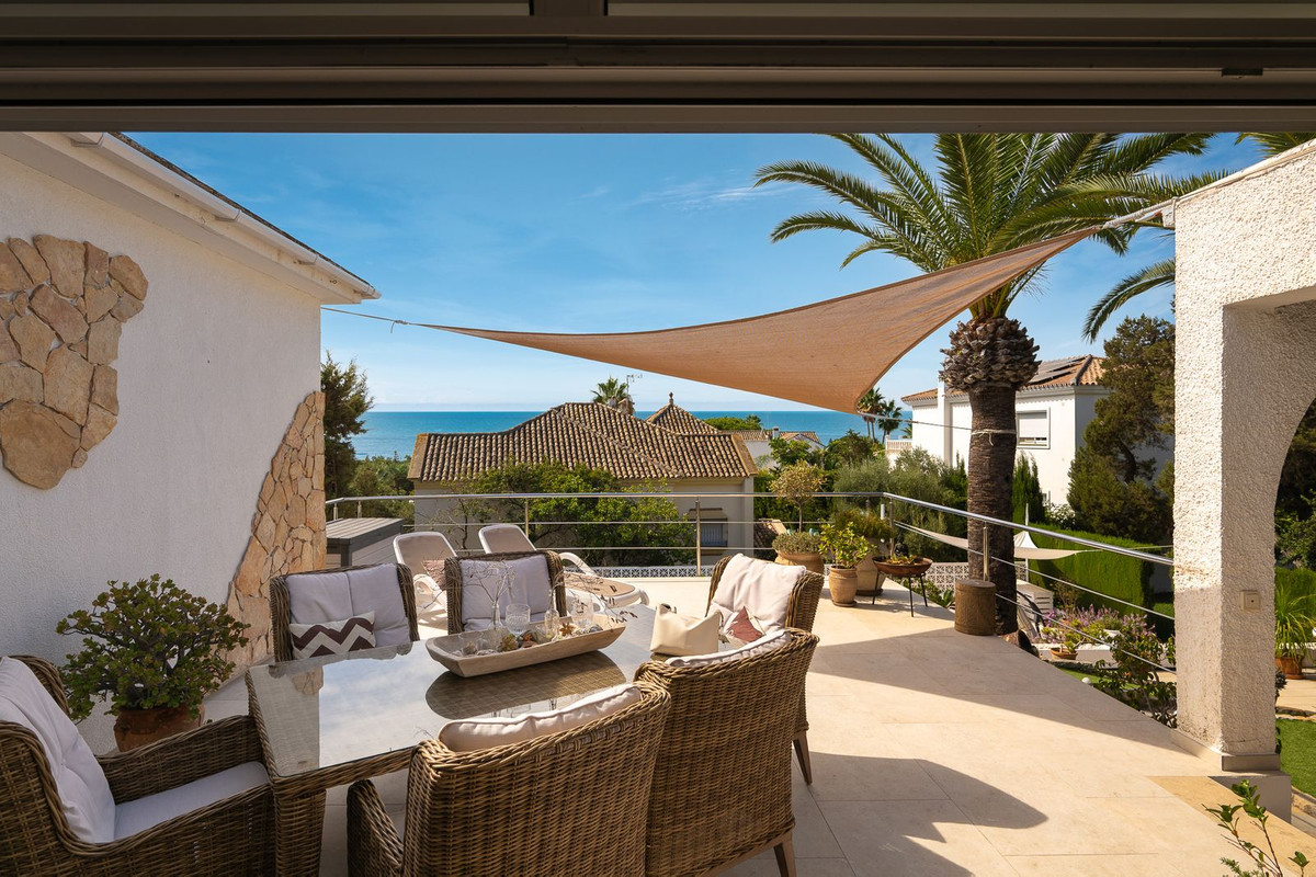 3 bedroom Villas for sale in Marbesa – R5164768