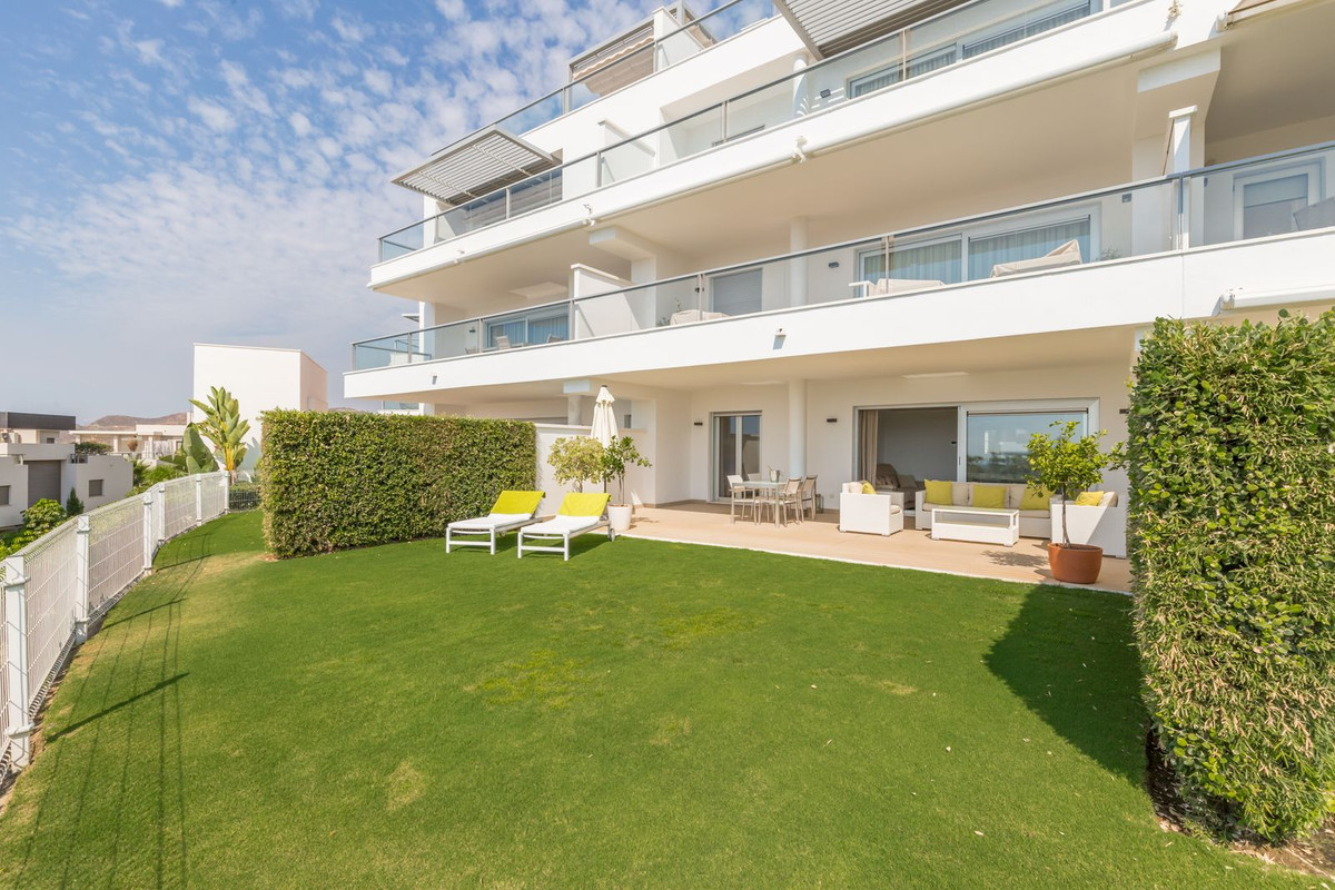 2 bedroom Apartments for sale in Los Arqueros – R5186803