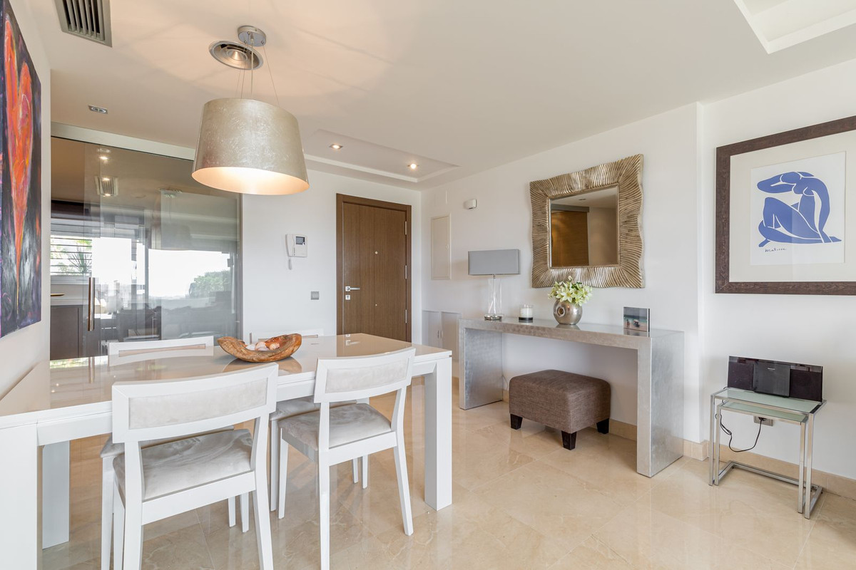 2 bedroom Apartments for sale in Los Arqueros – R5186803