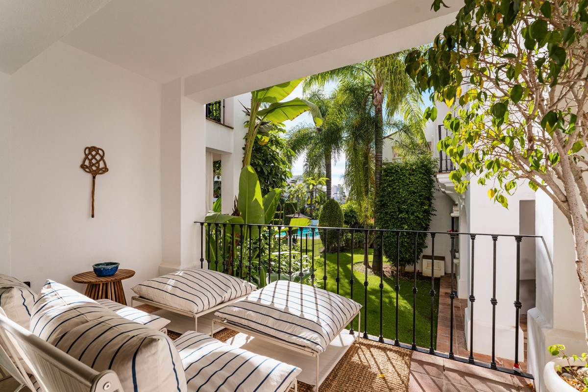 3 bedroom Apartments for sale in Sierra Blanca – R5226847