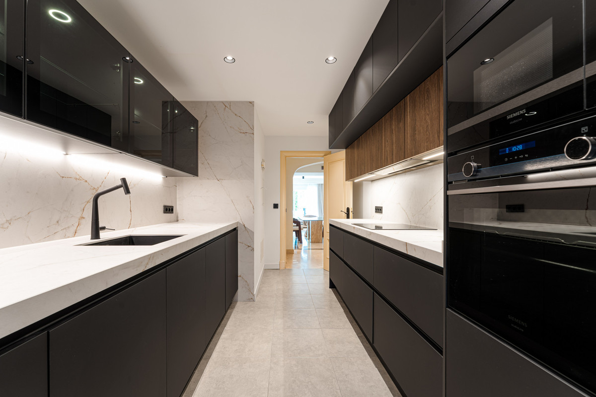 3 bedroom Apartments for sale in Sierra Blanca – R5226847