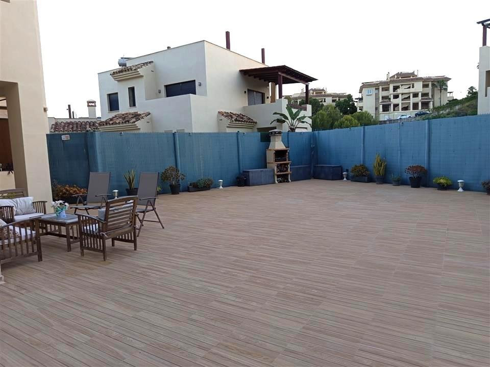 3 bedroom Apartments for sale in Selwo – R5218105