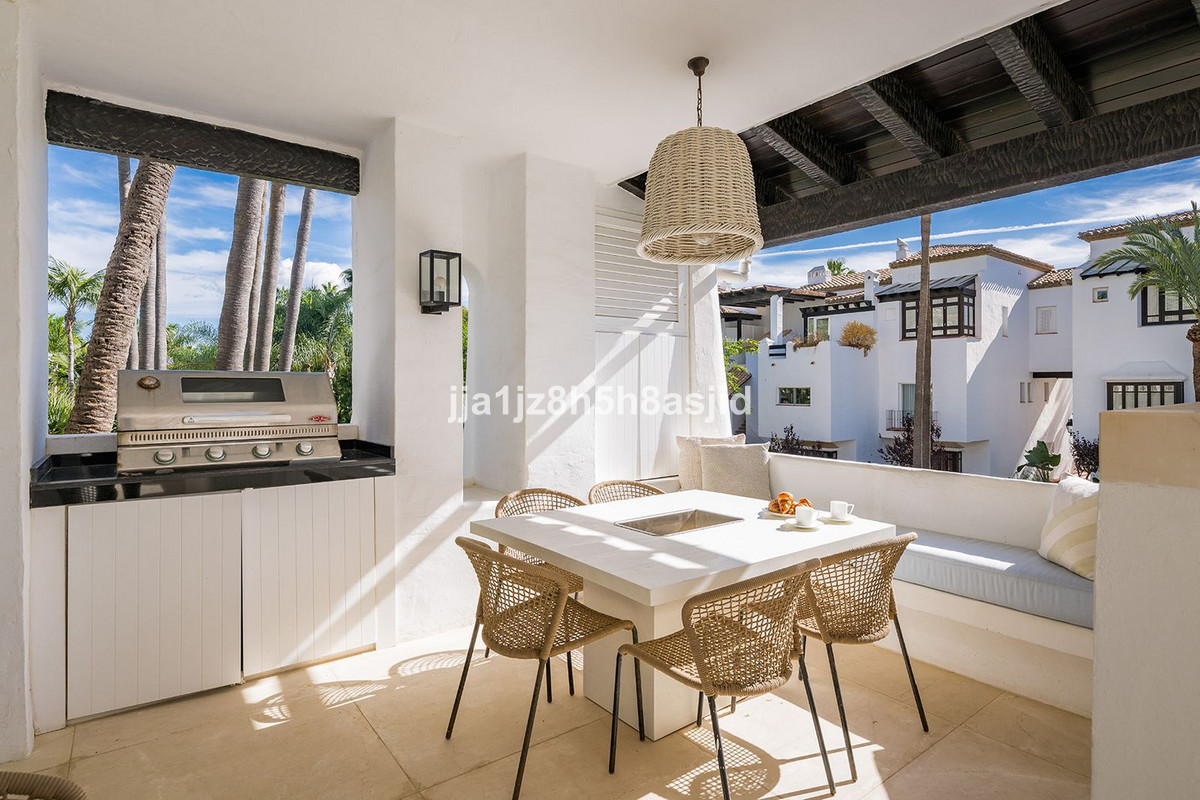 3 bedroom Apartments for sale in Milla de Oro – R5211937