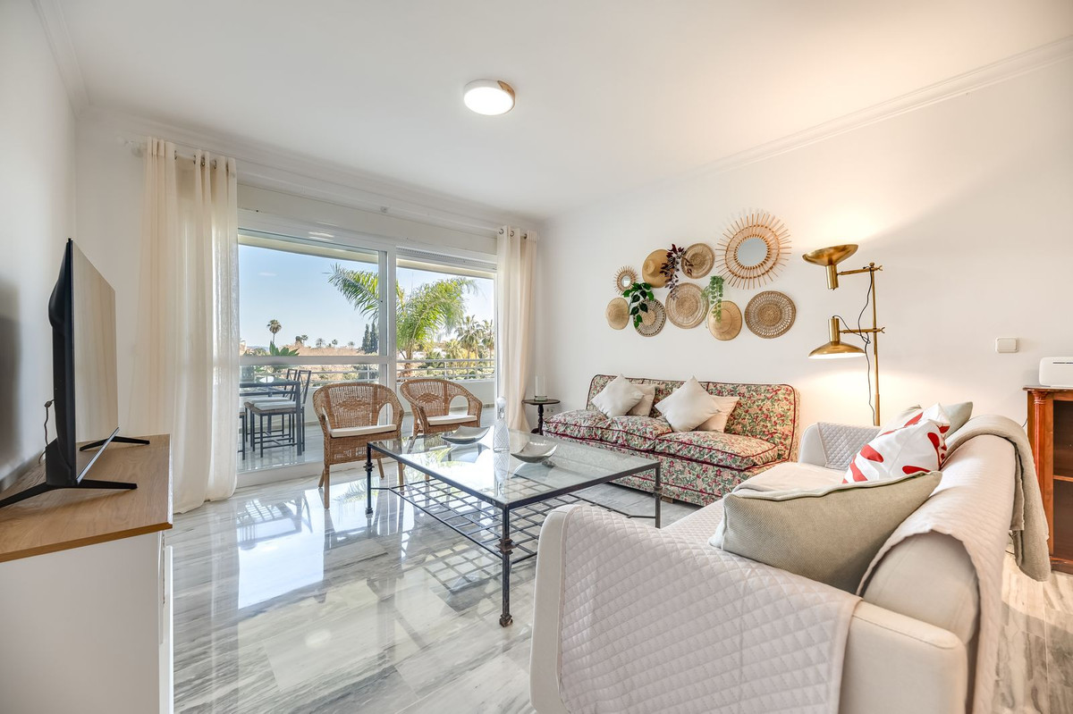 Apartamentos de 3 dormitorios en venta en Guadalmina Baja – R5222326 Apartamentos de 3 dormitorios en venta en Guadalmina Baja – R5222326