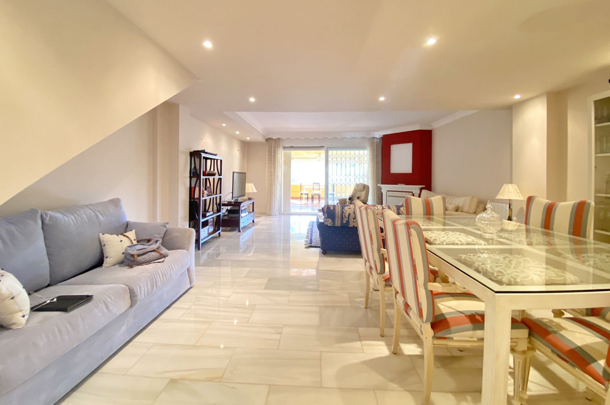 3 bedroom Townhouses for sale in Marbella – R3752761