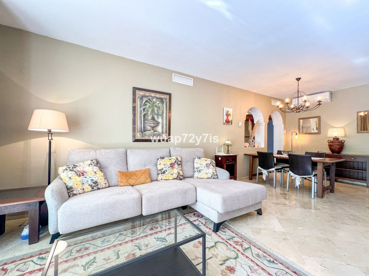 Apartamentos de 2 dormitorios en venta en Atalaya – R5217727