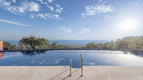 Aticos de 2 dormitorios en venta en La Mairena – R5227804