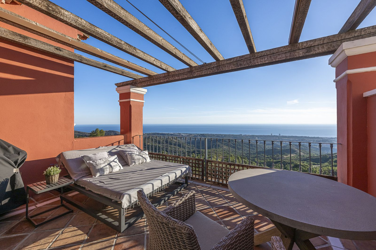 Aticos de 2 dormitorios en venta en La Mairena – R5227804