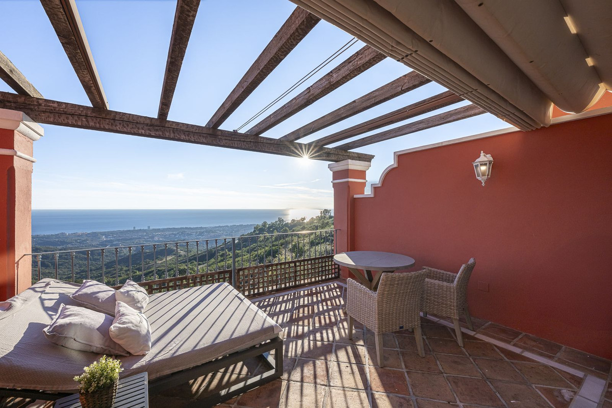 Aticos de 2 dormitorios en venta en La Mairena – R5227804