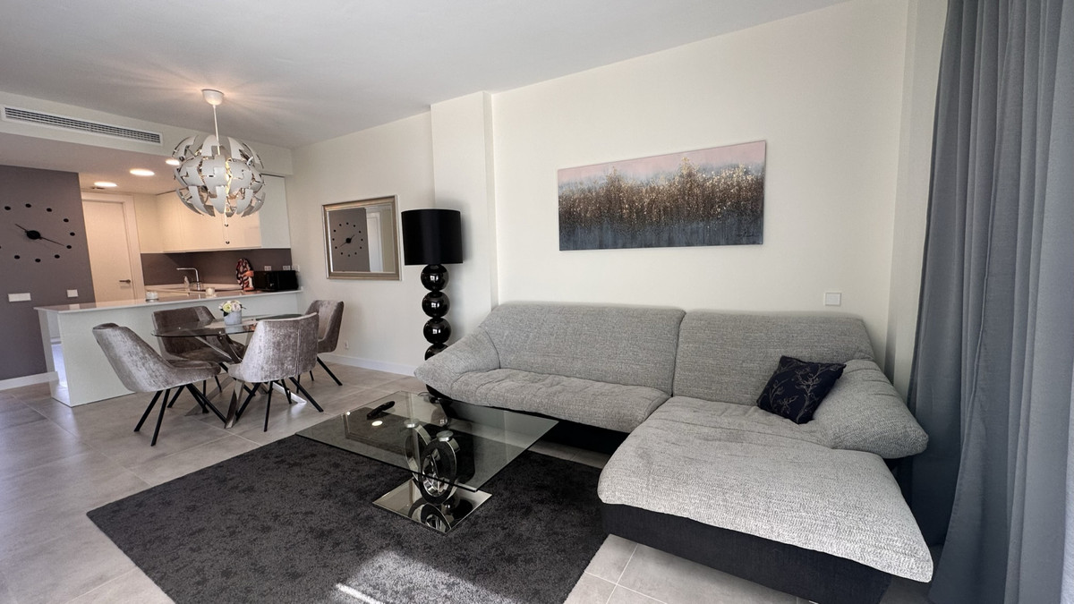 Apartamentos de 2 dormitorios en venta en Selwo – R5119318