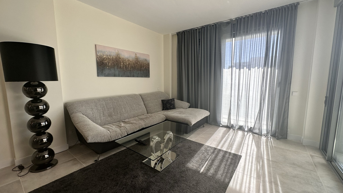 Apartamentos de 2 dormitorios en venta en Selwo – R5119318