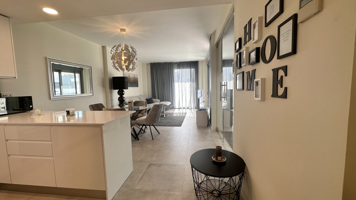 Apartamentos de 2 dormitorios en venta en Selwo – R5119318