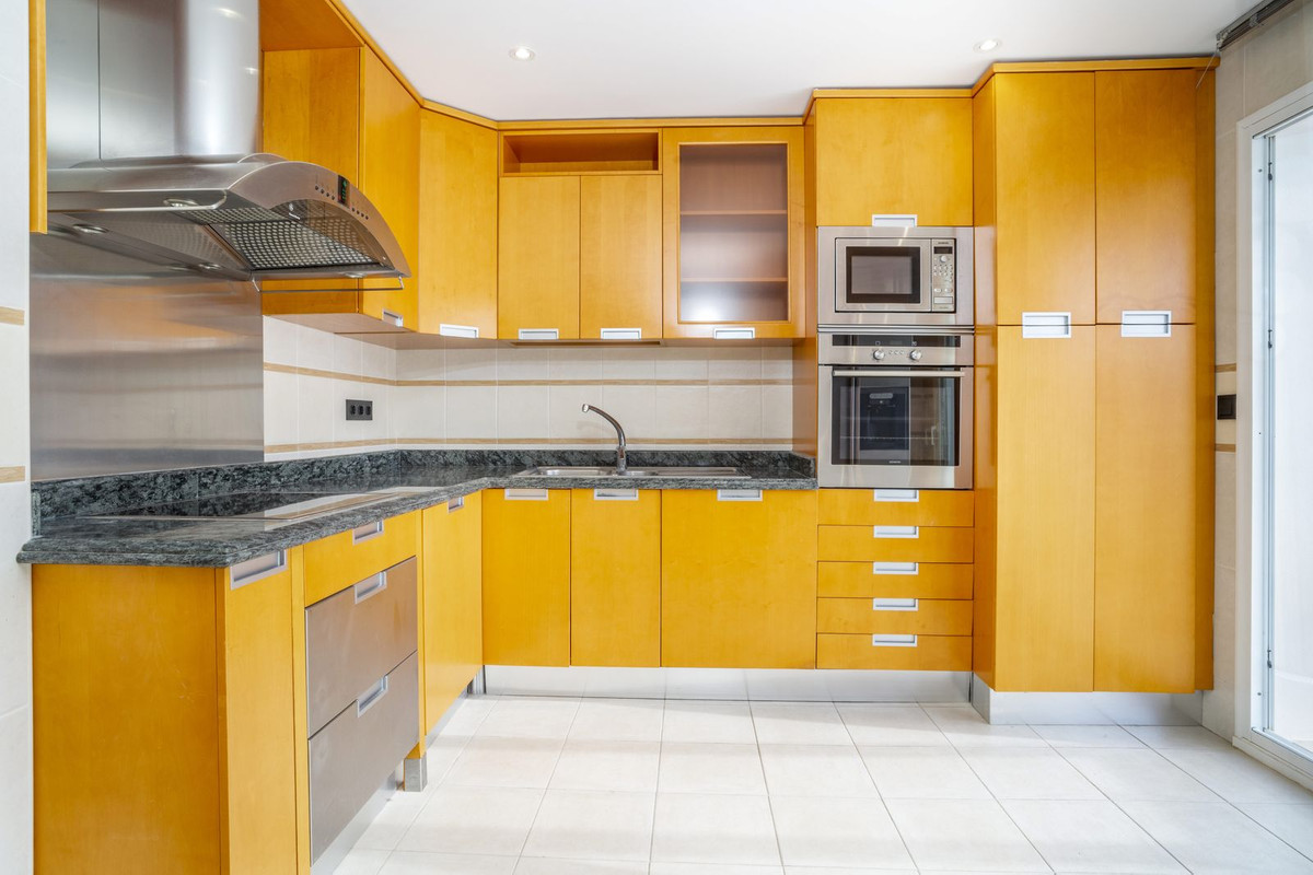 Apartamentos de 2 dormitorios en venta en Marbella – R5182582