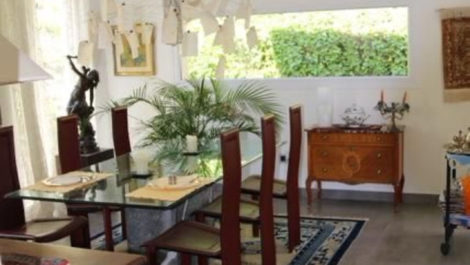 5 bedroom Villas for sale in Los Arqueros – R5157490