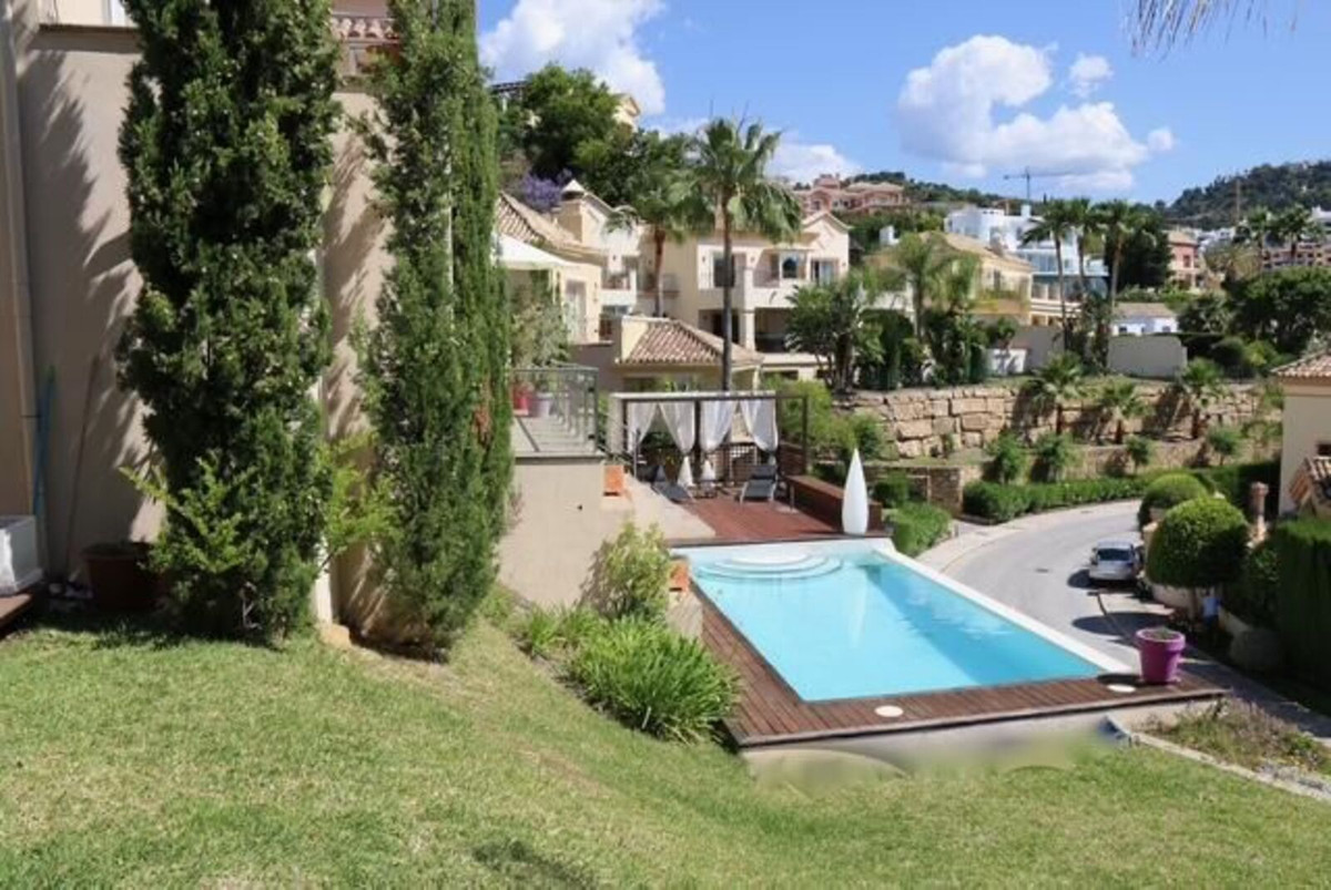 Villas de 5 dormitorios en venta en Los Arqueros – R5157490 Villas de 5 dormitorios en venta en Los Arqueros – R5157490