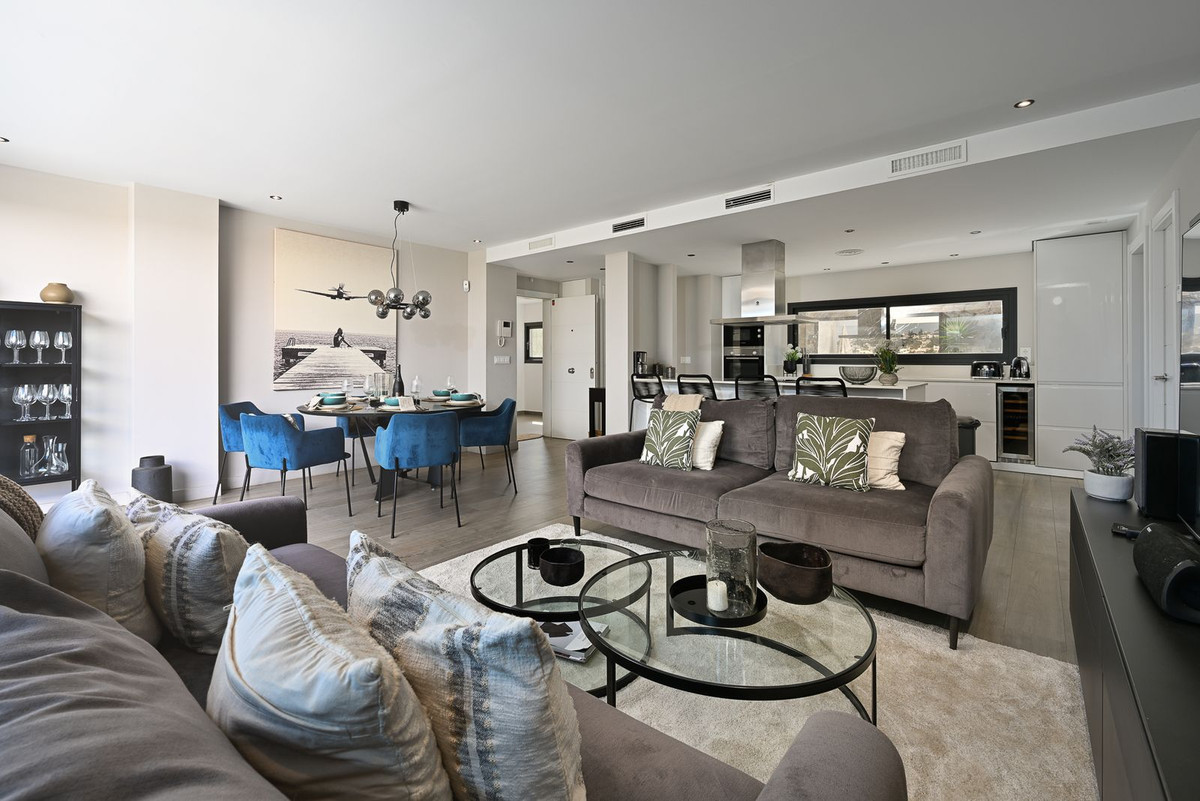 3 bedroom Penthouses for sale in La Cala de Mijas – R5215402