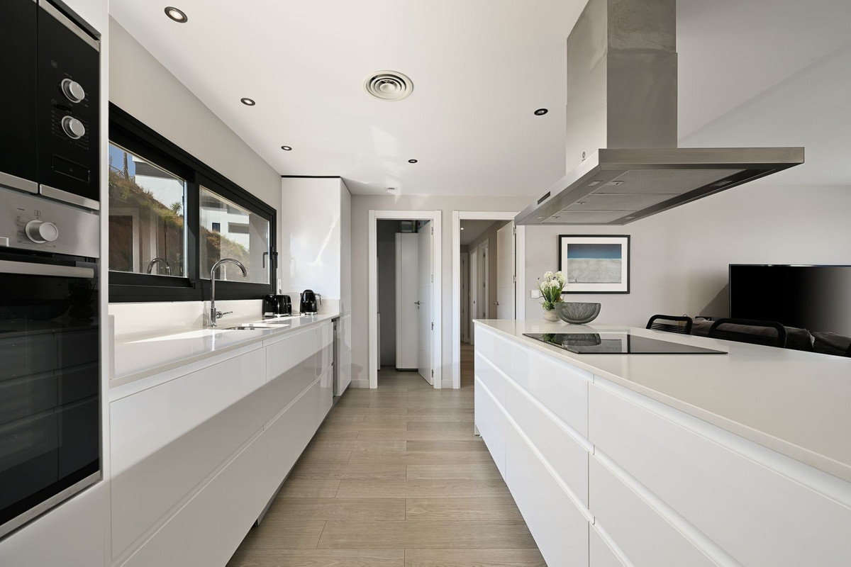 3 bedroom Penthouses for sale in La Cala de Mijas – R5215402