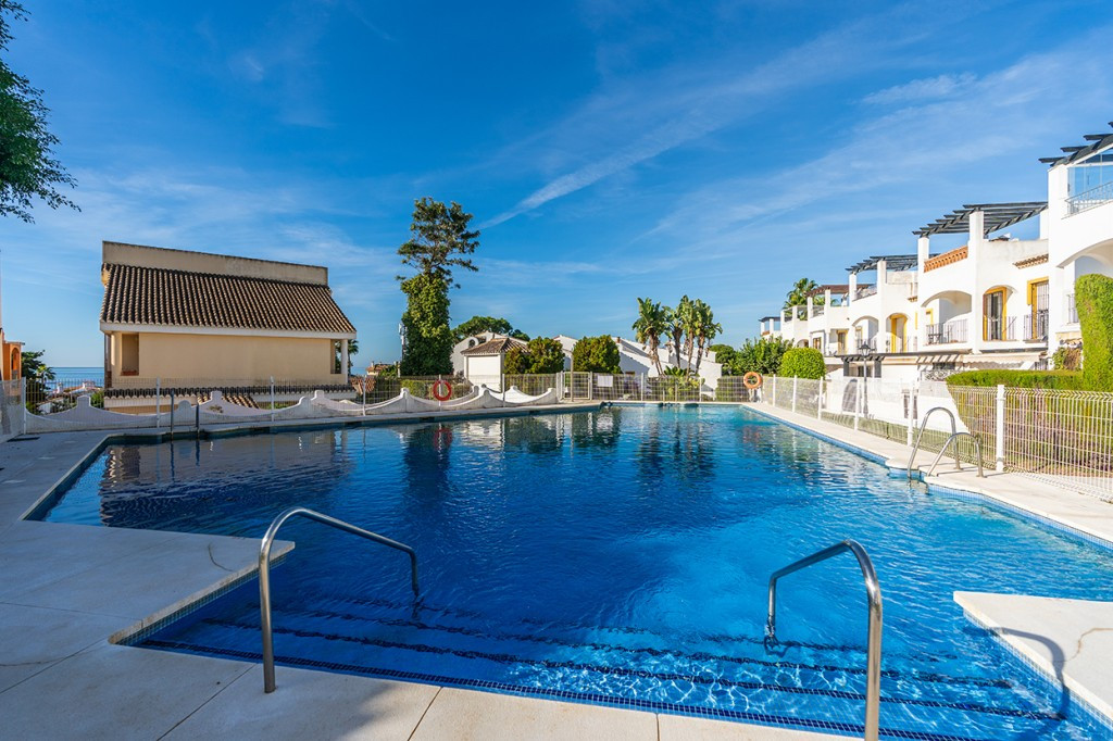 3 bedroom Semi-detached for sale in Costabella – R5225683