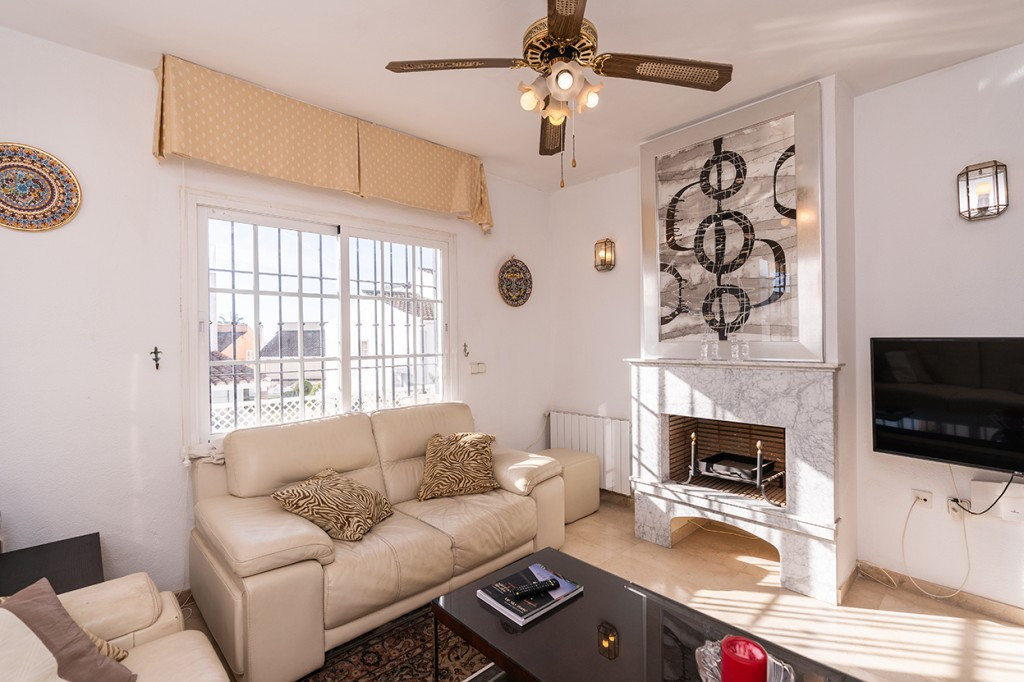 3 bedroom Semi-detached for sale in Costabella – R5225683