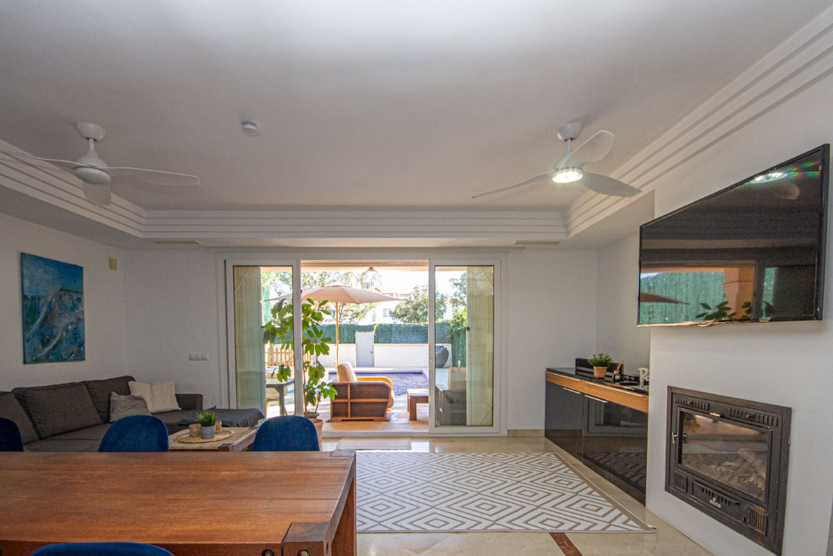 4 bedroom Semi-detached for sale in Riviera del Sol – R5176885 4 bedroom Semi-detached for sale in Riviera del Sol – R5176885