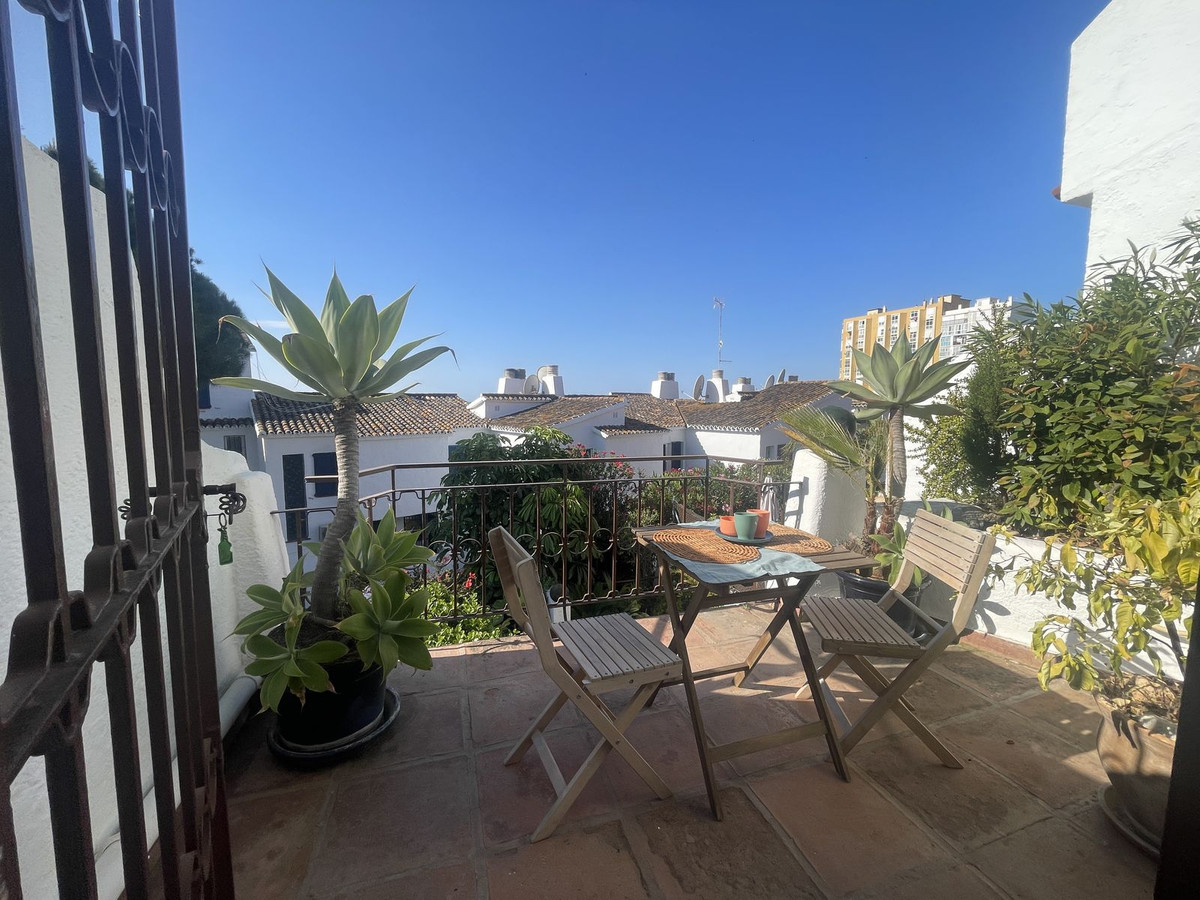 4 bedroom Townhouses for sale in Calahonda – R5046508 4 bedroom Townhouses for sale in Calahonda – R5046508