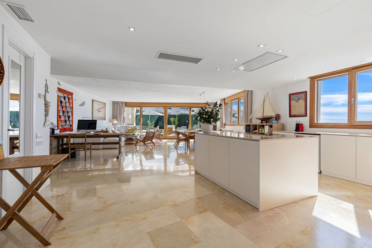 Apartamentos de 3 dormitorios en venta en Altos de los Monteros – R5223376 Apartamentos de 3 dormitorios en venta en Altos de los Monteros – R5223376