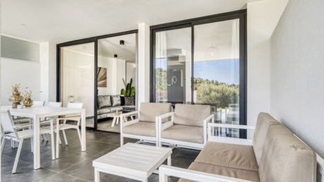 2 bedroom Apartments for sale in La Cala de Mijas – R5219560