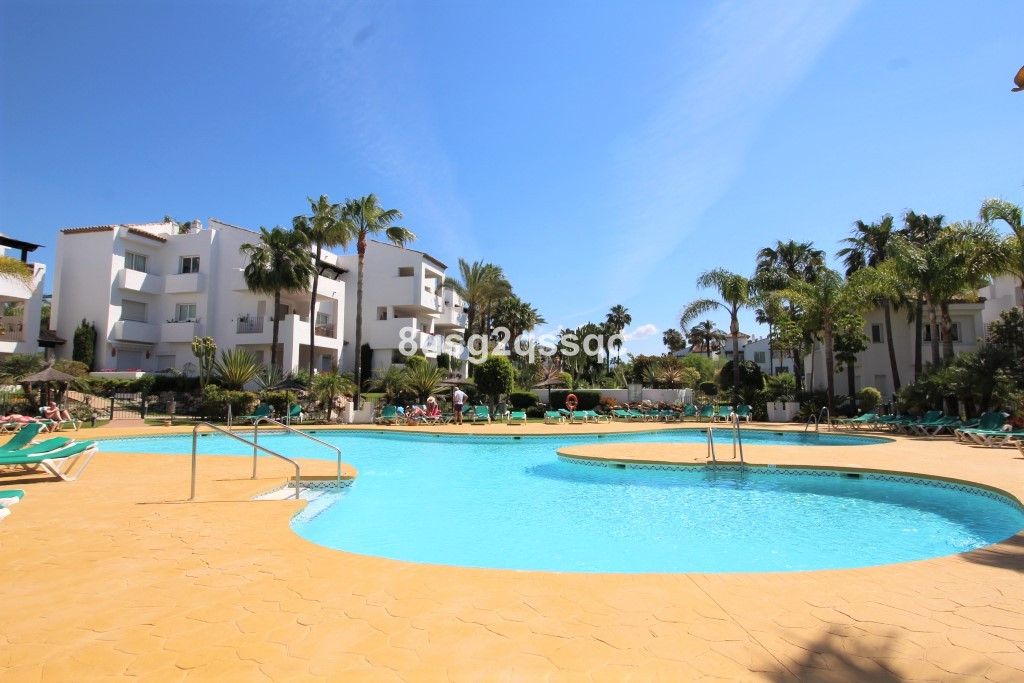 Apartamentos de 2 dormitorios en venta en Atalaya – R5004529
