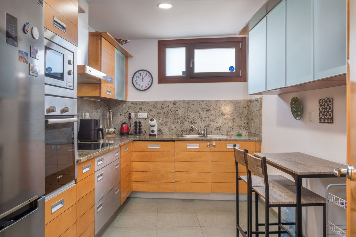 Apartamentos de 3 dormitorios en venta en Altos de los Monteros – R5213794 Apartamentos de 3 dormitorios en venta en Altos de los Monteros – R5213794