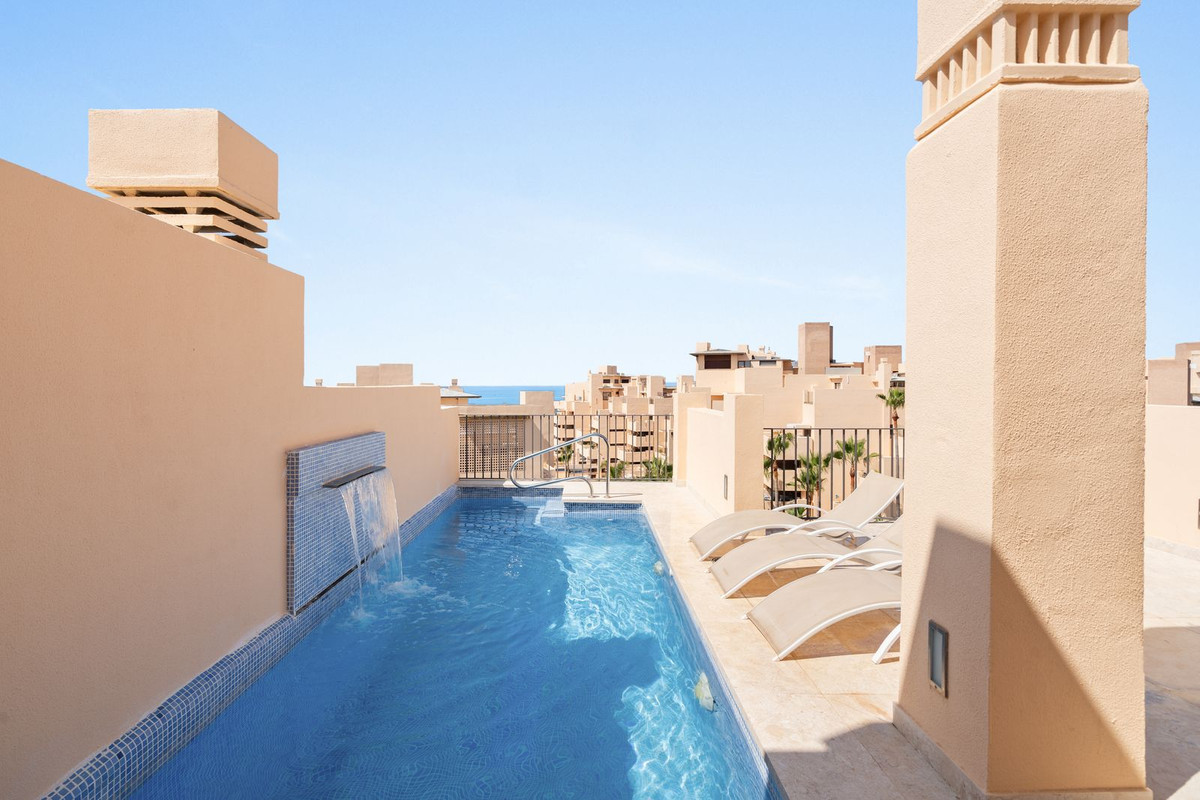 4 bedroom Apartments for sale in Nueva Milla de Oro – R5183215