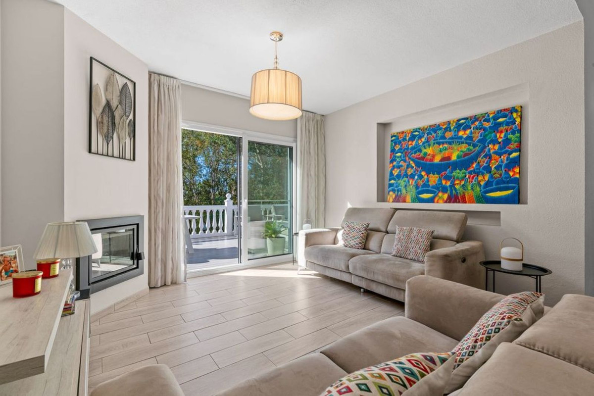 4 bedroom Townhouses for sale in Calahonda – R5229649