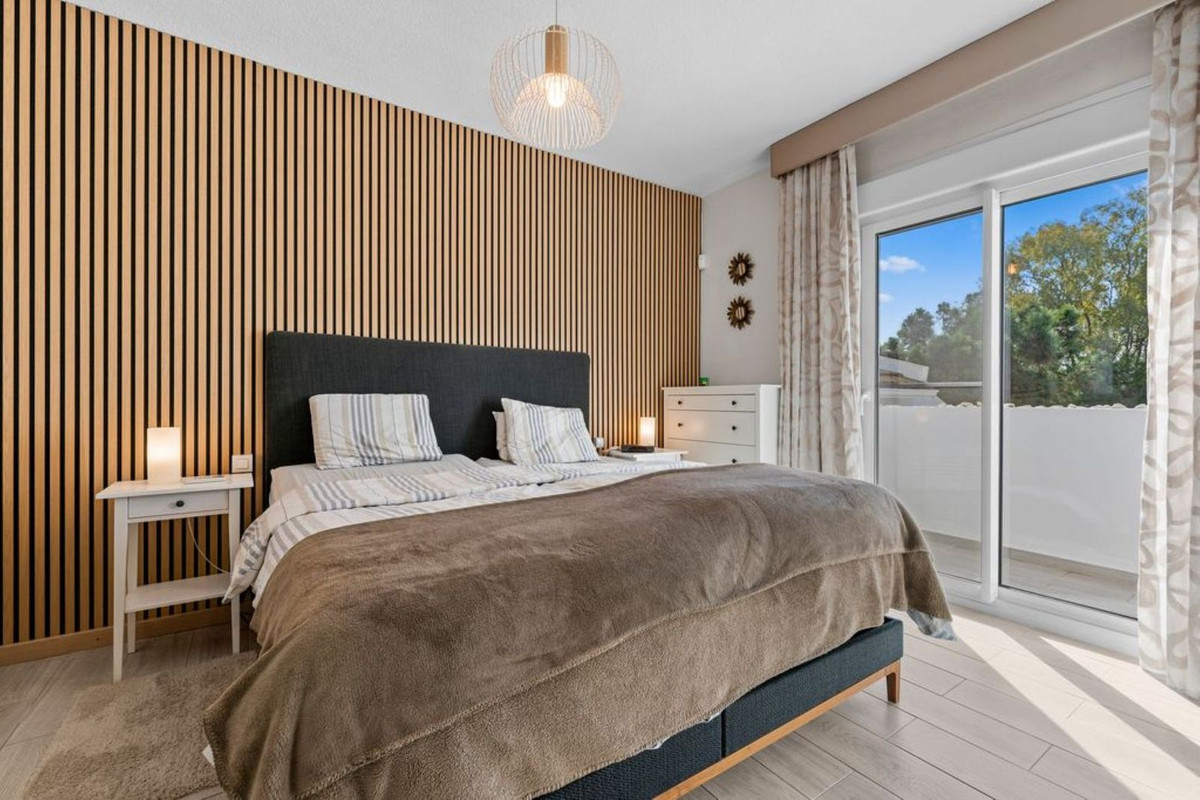 4 bedroom Townhouses for sale in Calahonda – R5229649